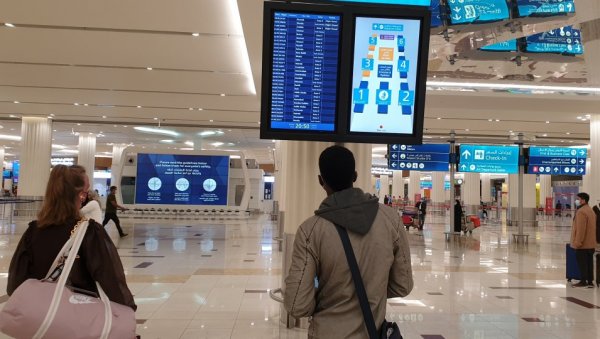 НА ЈУГУ ПОРАСТ ЗАРАЖЕНИХ: На аеродрому у Кини траже негативан тест