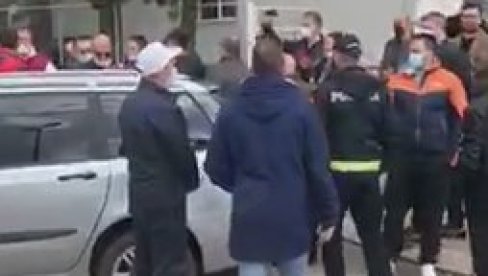 ŠTA ĆE GRBOVIĆ OVDE? Neverovatna provokacija u Nikšiću (VIDEO)