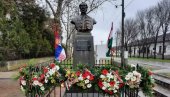 MISA I VENCI NA SPOMENIKU LAJOŠA KOŠUTA: Obeležena godišnjica mađarske revolucije u Novom Itebeju