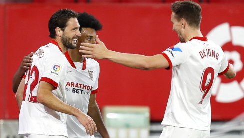 ПРИМЕРА: Севиља сигурна против Елчеа ПРИМЕРА: Севиља сигурна против Елчеа
