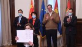 POTPISAN VAŽAN UGOVOR: Vučić razgovarao s predstavnicima Sinofarma - stiže još dva miliona doza