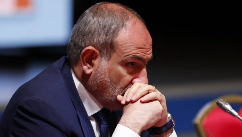 PREKRETNICA: Pašinjan priznao da će Jerevean morati da napravi izbor