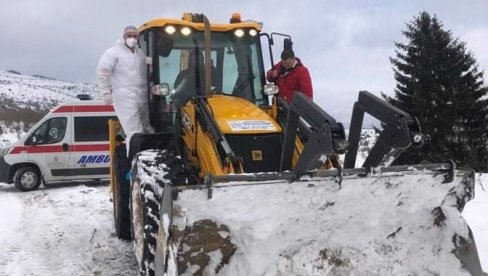 БАГЕРОМ ДО ПАЦИЈЕНТА: Нсвакидашњи подвиг екипе Хитне помоћи из Новог Пазара (ФОТО)