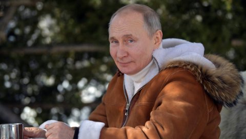 БАЈДЕН ПОБЕГАО ПУТИНУ СА МЕГДАНА: Москва се огласила о кукавичком потезу Вашингтона