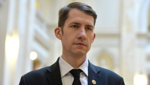 ПАСТОР: Одговорност је опозиције што су онакве слике из парламента Србије обишле свет