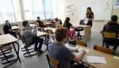 УНИЈА СИНДИКАТА ПРОСВЕТНИХ РАДНИКА СРБИЈЕ: Друштво не сме да дозволи да се понови прошла школска година УНИЈА СИНДИКАТА ПРОСВЕТНИХ РАДНИКА СРБИЈЕ: Друштво не сме да дозволи да се понови прошла школска година