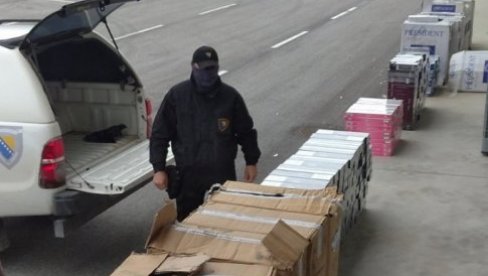 ODUZETO SKORO 14.000 PAKLICA CIGARETA: Zaplenjena roba vredna više od 38.000 evra