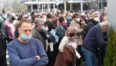 OGROMNE GUŽVE NA SAJMU: Počela vakcinacija stranih državljana, privrednici iz regiona došli po cepivo u Beograd (FOTO/VIDEO)