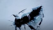 NEVEROVATAN SNIMAK RUSKIH PODMORNICA: Pogledajte spektakularno izranjanje nevidljivih ubica ispod arktičkog leda (VIDEO)