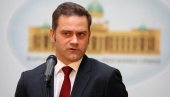 НЕВИЂЕНЕ ГЛУПОСТИ Стефановић: Трамп и Путин се састају у Будимпешти да би спасили Вучића од избора