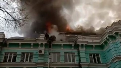 ДОК ЈЕ ТРАЈАЛА ОПЕРАЦИЈА: Језив снимак пожара у руској болници (ВИДЕО) ДОК ЈЕ ТРАЈАЛА ОПЕРАЦИЈА: Језив снимак пожара у руској болници (ВИДЕО)