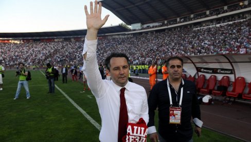 ИСПОВЕСТ БИВШЕГ ТРЕНЕРА ЦРВЕНО-БЕЛИХ: Седим и гледам Дневник, а тамо кажу да сам нови тренер Звезде! И шта ћу, ја се спакујем