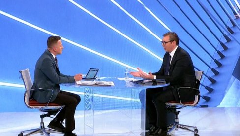 VUČIĆ O PORODICI: Pogledao sam dve epizode, treba sačekati da prođe više vremena da se snime takve serije