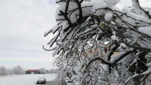 MOŽEMO OČEKIVATI SNEG U PETAK I SUBOTU: Gotovo je sa miholjskim letom - evo gde će pasti prve pahulje