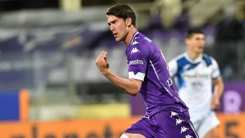 FIORENTINA ODREDILA CENU: Vlahović postaje najskuplji srpski fudbaler?