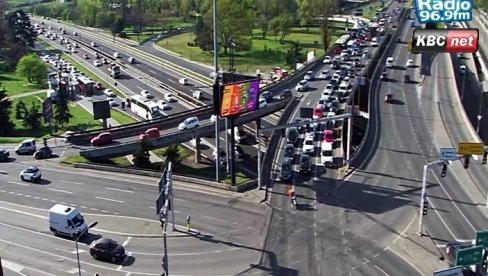 SAOBRAĆAJ U BEOGRADU: Pogledajte kako izgledaju ulice prestonice prvog radnog dana (FOTO)