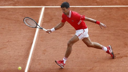 ĐOKOVIĆEV FENOMENALAN POVRATNIČKI PLES: Ako se po jutru dan poznaje, Novak na šljaci će biti monstrum