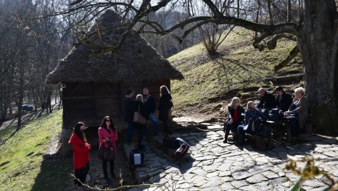 STAZAMA VUKA I ANDRIĆA: Zelenika i Loznica snaže pobratimstvo starije od četiri decenije (FOTO)