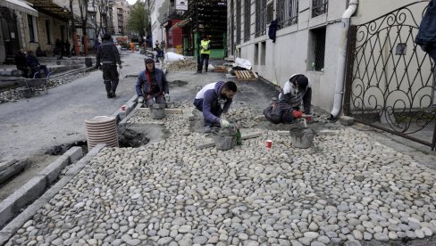 U SKADARLIJU POČETKOM MAJA: Pri kraju poslednja faza rekonstrukcije čuvene boemske četvrti (FOTO)