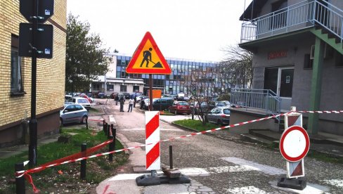 RADOVI IZA ZGRADE OPŠTINE PARAĆIN: Kreće obnova parkinga koji je u lošem stanju