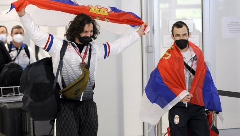 ŽIVELA SRBIJA: Datunašvili i Nemeš ispisali zlatnu istoriju (FOTO)