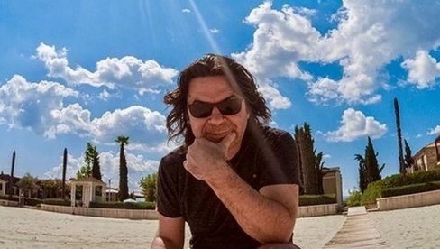 OVU ŽENU JE VOLEO CEO ŽIVOT: Živeo je u domu - Jelena mu je bila muza - do sada nepoznati detalji iz života Aleksandra Banjca (FOTO) OVU ŽENU JE VOLEO CEO ŽIVOT: Živeo je u domu - Jelena mu je bila muza - do sada nepoznati detalji iz života Aleksandra Banjca (FOTO)