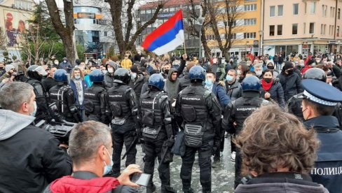 POLICIJA PODNELA IZVEŠTAJE: Nisu poštovali zdravstvene propise tokom protesta ugostitelja u Banjaluci