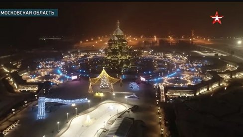 ШОЈГУ И ЧЕТИРИ ХИЉАДЕ ВОЈНИКА: Погледајте како изгледа Васкршња литургија у главном храму руске војске (ВИДЕО)