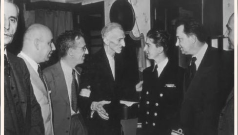 ОБИЧНИ ЉУДИ ГУБЕ НАЈБОЉЕГ ПРИЈАТЕЉА: На прсима мртвог Николе Тесле лежала је књига српских епских песама