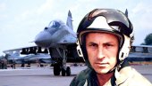КОМАНДАНТ КОЈИ ЈЕ ИЗАБРАО НЕБО: „Новости“ са породицом Миленка Павловића, пилота који је 1999. Погинуо у окршају са НАТО агресорима