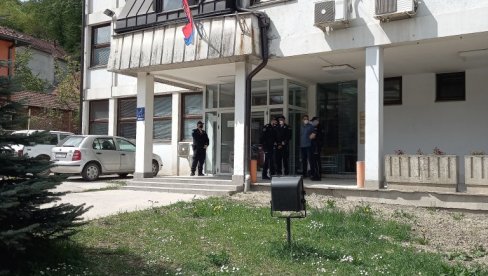 УДРУЖЕЊЕ СУДИЈА И ТУЖИЛАЦА: Запрепашћени смо избором мужа чланице Високог савета судства за председника Основног суда у Ивањици