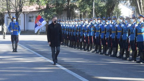 ELITNA JEDINICA VOJSKE SRBIJE: Ministar Stefanović čestitao Dan Garde