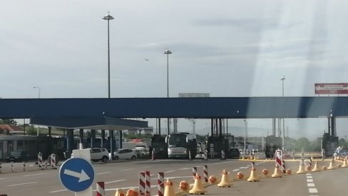 EVO ŠTA SU CARINICI PRONAŠLI U KESICI ČIPSA: Šok na granici - zaustavili auto i krenuli u pretres (FOTO)