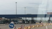 ЕВО ШТА СУ ЦАРИНИЦИ ПРОНАШЛИ У КЕСИЦИ ЧИПСА: Шок на граници - зауставили ауто и кренули у претрес (ФОТО)