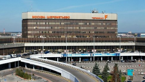 АЕРОДРОМИ У МОСКВИ НЕ ФУНКЦИОНИШУ, УКРАЈИНЦИ ИЗВЕЛИ НАПАД ДРОНОВИМА: Светски лидери не могу да слете