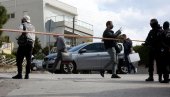 БРУТАЛНО УБИСТВО ШОКИРАЛО ГРЧКУ: Беба покушавала да дозове мртву мајку, полиција сумња да иза свега стоје Албанци