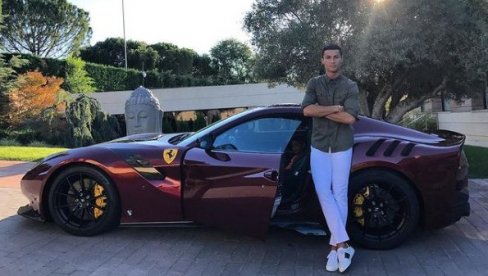 OVO JE DOKAZ DA ODLAZI IZ JUVEA! Ronaldo preselio kompletan vozni park iz Torina, šleperi sa dragocenim tovarom otišli u nepoznatom pravcu