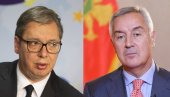 PAPAGAJI SPINOVANJA KAD ZAGRMI ISTINA: „Kad se otkriju Milove veze s kriminalom, DPS horski viče: Drž’te Vučića!“