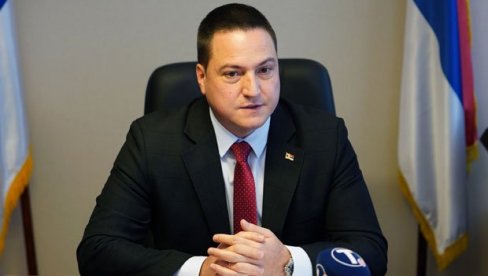 ОДГОВОРНОСТ ЗА ПАД СИСТЕМА: Министар Ружић најавио да ће се утврдити зашто није било могуће видети резултате матуре