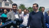 VUČIĆ U ŠAPCU: Predsednik prisutvovao završnici izgradnje važnog puta (FOTO)