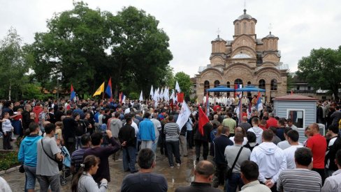 KURTI TRAŽI SVOG MIRAŠA: Vlasti lažne države po Milovom receptu udaraju na SPC