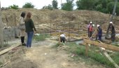 DOM POSLE 25 GODINA: Izgradnja 14 stanova za porodice prisiljene na egzodus iz Hrvatske i BiH