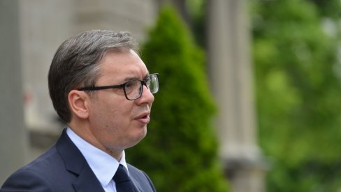 VUČIĆ SUTRA NA OTVARANJU FABRIKE U JAGODINI: Posao za 350 radnika u proizvodnji delova i dodatne opreme za automobile visoke klase