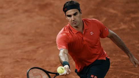 FEDERER GLEDAO MEČ ĐOKOVIĆ - NADAL: Švajcarac pratio teniski klasik, ali nije izdržao do kraja FEDERER GLEDAO MEČ ĐOKOVIĆ - NADAL: Švajcarac pratio teniski klasik, ali nije izdržao do kraja