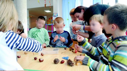 LAŽNE VESTI UPLAŠILE RODITELJE: Šire se priče o otmici dece na Banovom brdu, oglasili se nadležni