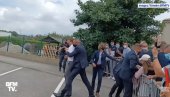 PRONAĐENO ORUŽJE I MAJN KAMF: Pretresom kuće saučesnika napadača na Makrona PRONAĐENO ORUŽJE I MAJN KAMF: Pretresom kuće saučesnika napadača na Makrona