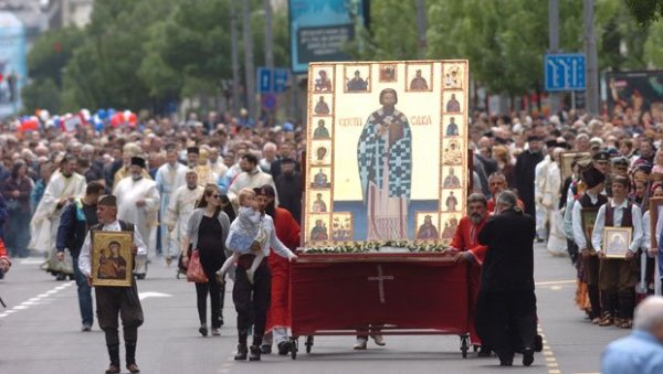 МЕДИЦИНАРИ УЗ ПАТРИЈАРХА: Спасовданска молитвена литија вечерас од 19 сати иде централним улицама