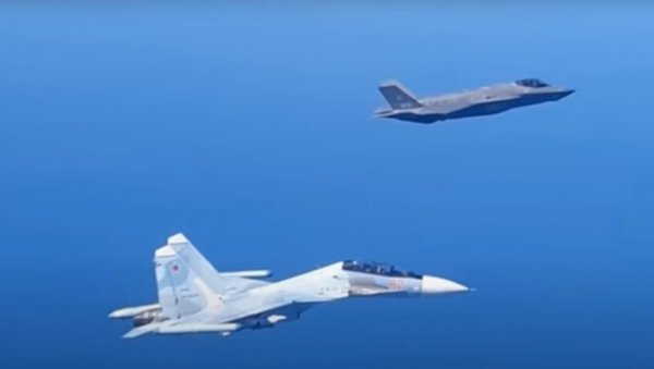 Ф-35 ПОДВИО РЕП ПРЕД СУ-30: Најбољи НАТО авион пресрео руског бомбардера над Балтиком, а онда се појавио руски ловац