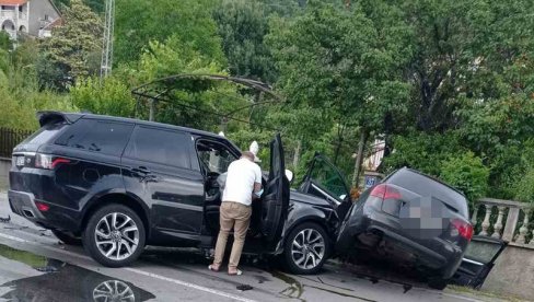 SAOBRAĆAJ U PREKIDU: Trostruki sudar u Bijeloj (FOTO)