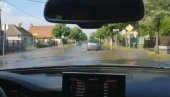 JAKO NEVREME U ŠAPCU: Voda poplavila garaže u centru grada! Uništeni automobili (FOTO/VIDEO)